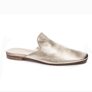 Chinese Laundry Mules. Gold sz 8 black sx 8.5